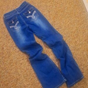 1 pair of new jeans, new buy no tags.